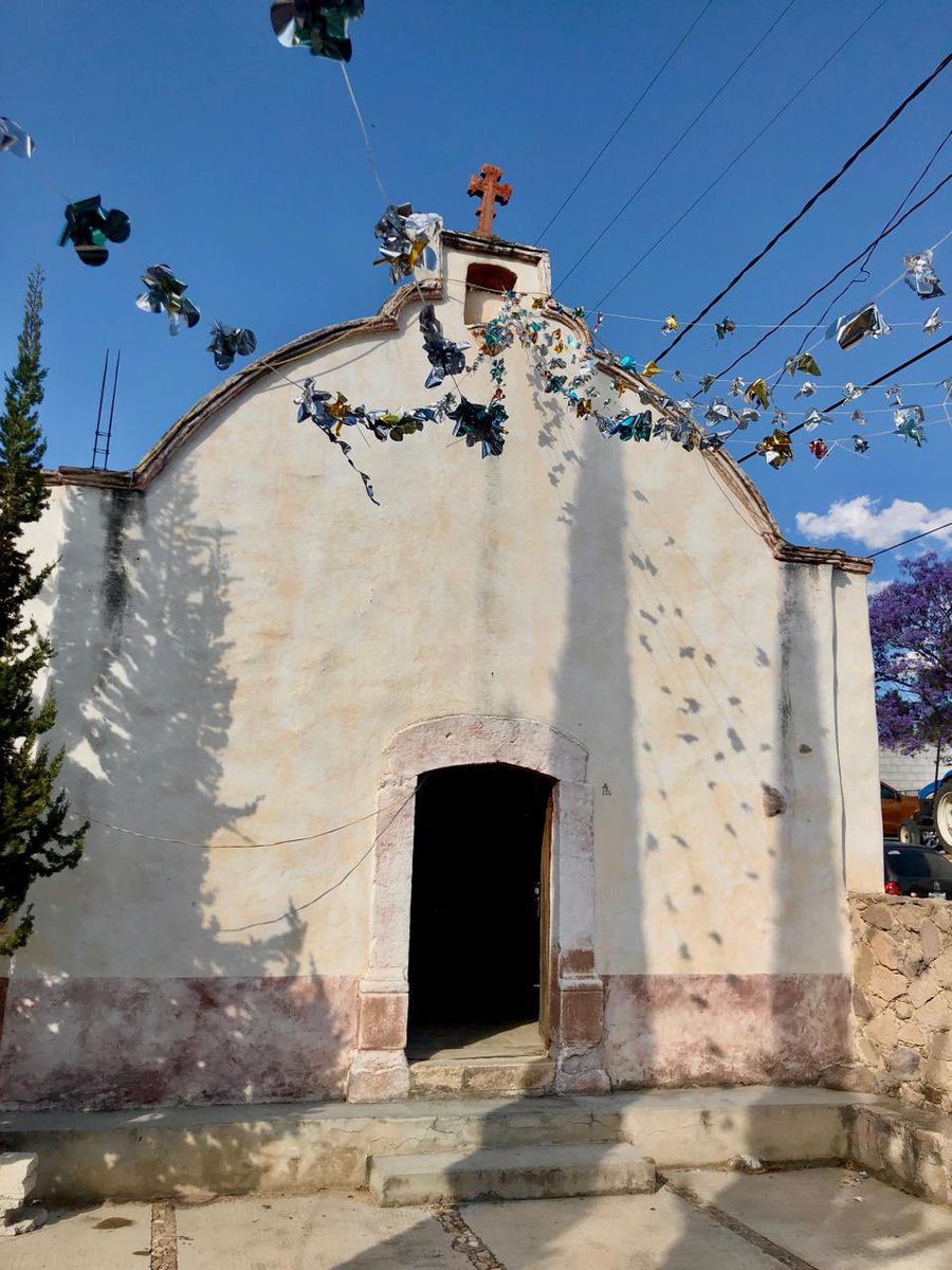 Alexeizayak's tweet photo. Hace unos días publiqué un hilo sobre la amalgama entre lo indígena y lo español en tierras novohispanas; ahora me dispongo a publicar sobre las mejores capillas barrocas chichimeca-otomíes del s. XVIII, del pueblo de San Miguel Tolimán, Querétaro. #hispanidad2024 #NuevaEspaña https://t.co/2i9LTJl6Bs