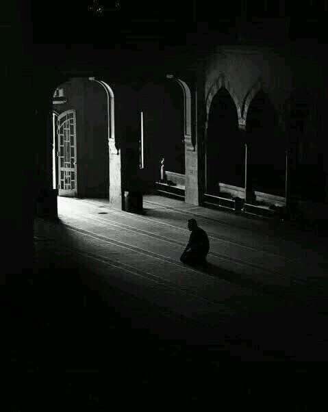 Balaghl's tweet photo. "الناس تهجرني لعيبٍ واحدٍ
  واللهُ يقبلني على علاتي" 🤍 https://t.co/QJqzlRNuhx