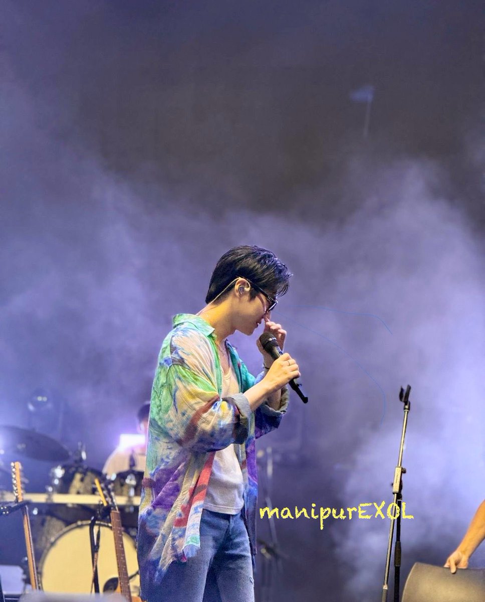 ManipurEXOL's tweet photo. Our Suho , Our leadernim 🩷K-wave fest Bangalore,India 

@weareoneEXO 

#SUHOinINDIA 
#SuhoKwaveFest2024 
#수호 https://t.co/CZhh5VGbNF