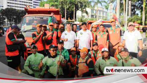 tvOneNews's tweet photo. Pj. Gubernur Teguh Pastikan Jakarta Kembali Bersih Pascapelantikan Presiden dan Wakil Presiden RI: Penjabat (Pj.) Gubernur DKI Jakarta Teguh Setyabudi memastikan kondisi DKI Jakarta kembali bersih dan nyaman pascapelantikan Presiden Republik Indonesia… https://t.co/IHbkiZM34B https://t.co/dfUSiSGaVr