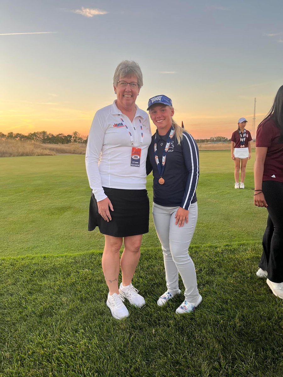 ValleyViewClub2's tweet photo. Congratulations Gracie on your 8th place finish at state. A top ten at state is a great way to cap off an amazing high school career. @TheScoreWQAD @kwqcnews @WHBF @Dispatch_Argus https://t.co/5d6y3rheNw