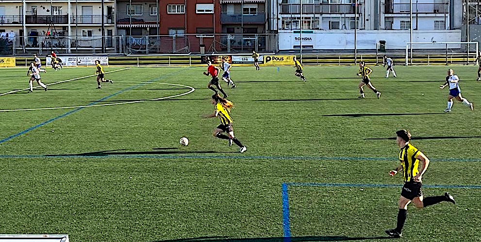 ⚽️ El CE Mataró femení remunta un 0-2 en contra amb un últim gol en temps afegit
⏱️ Final
⚔️ <a href="/ce_mataro/">CE Mataró</a> 3-2 <a href="/PBBLAROCA/">C.F LA ROCA P.B.B.</a> 
🏆 Preferent Femenina