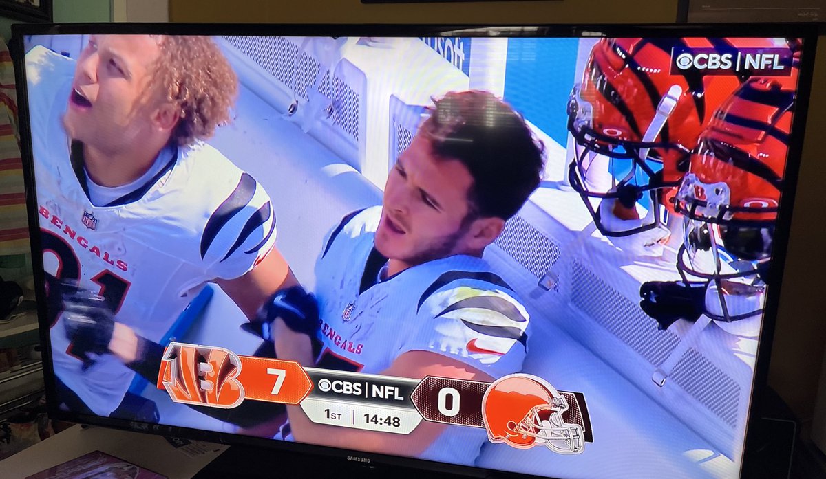 brownsin’ it up in the beep beep beep. 2 seconds in — classic