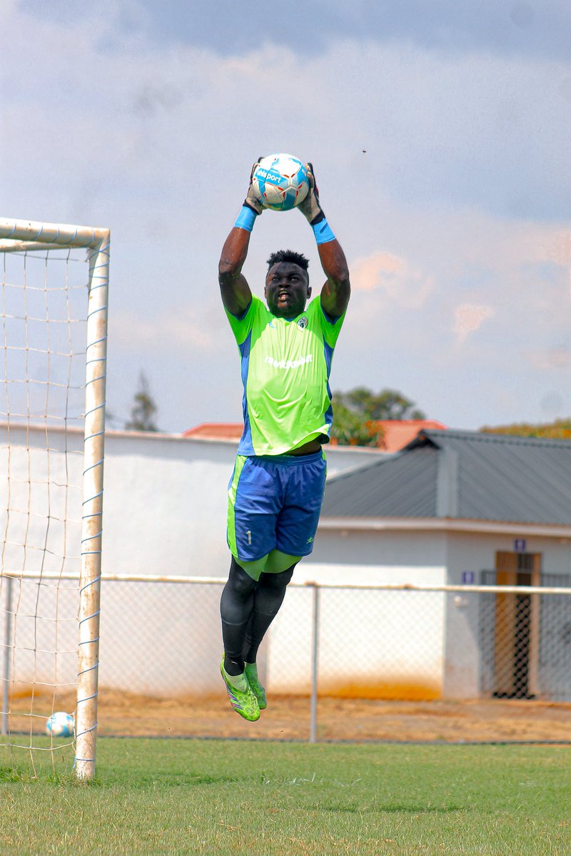 FMutombora's tweet photo. 👀⚽️💪🇹🇿 https://t.co/JQVivbUMPI