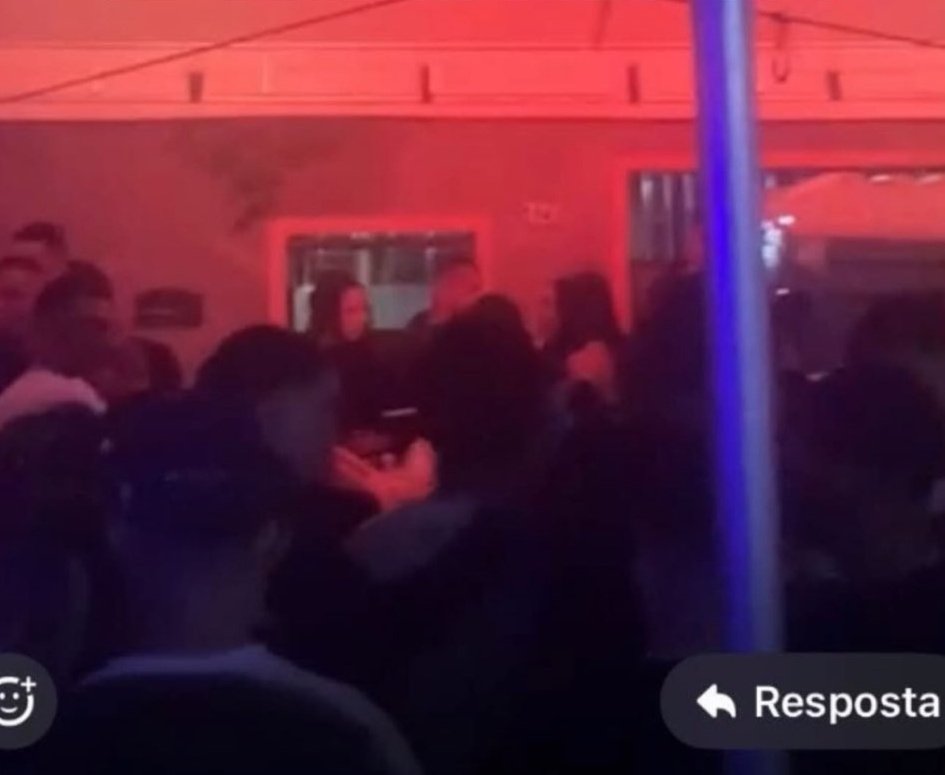 baudorio's tweet photo. ⚠️ATENÇÃO: Informações extraoficiais apontam que o influenciador Hytalo Santos teve uma grande discussão com a mulher de um traficante bastante respeitado no Complexo da Penha (CV).

Acompanhe: https://t.co/JAhIm11oaB https://t.co/64TvuS425x