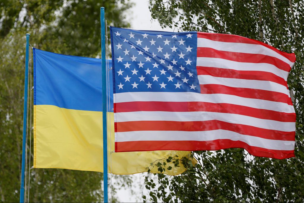AleksandrX13's tweet photo. The US is arranging a $20 billion loan to Ukraine...
     ...to be repaid from the interest of russian assets!
            ⭐️⭐️⭐️⭐️⭐️

Well done, the United States!!  🫡

And thank you !