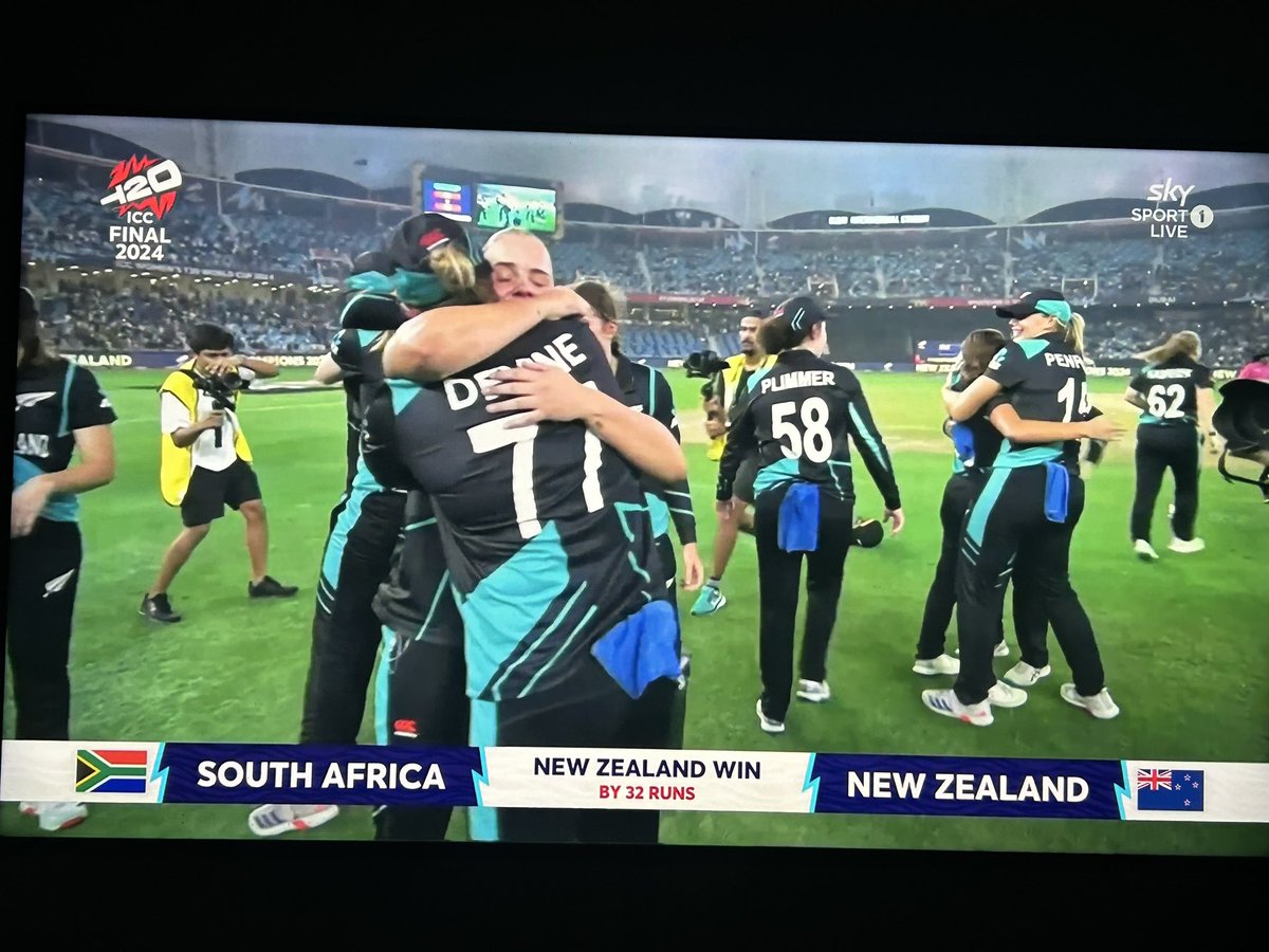 TheACCnz's tweet photo. The @WHITE_FERNS win New Zealand’s FIRST EVER T20 WORLD CUP!!! https://t.co/TtJyx4kG1b
