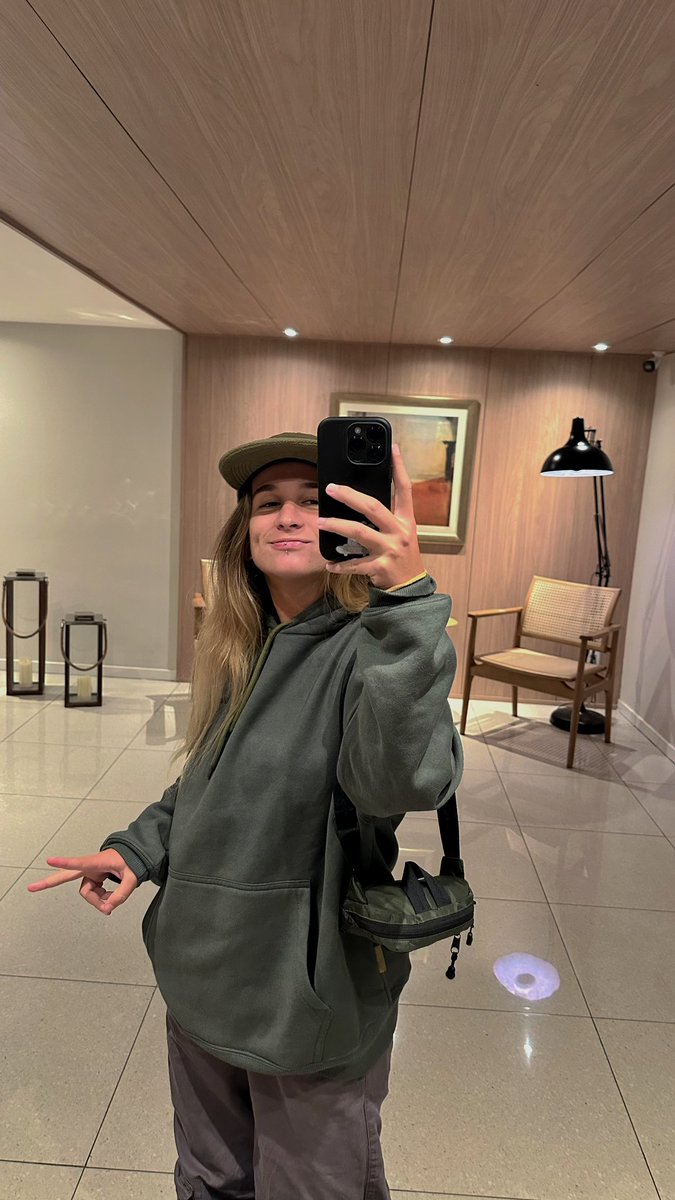 mari_ondaa's tweet photo. 📵 #mirror https://t.co/9nsJn3mqQd