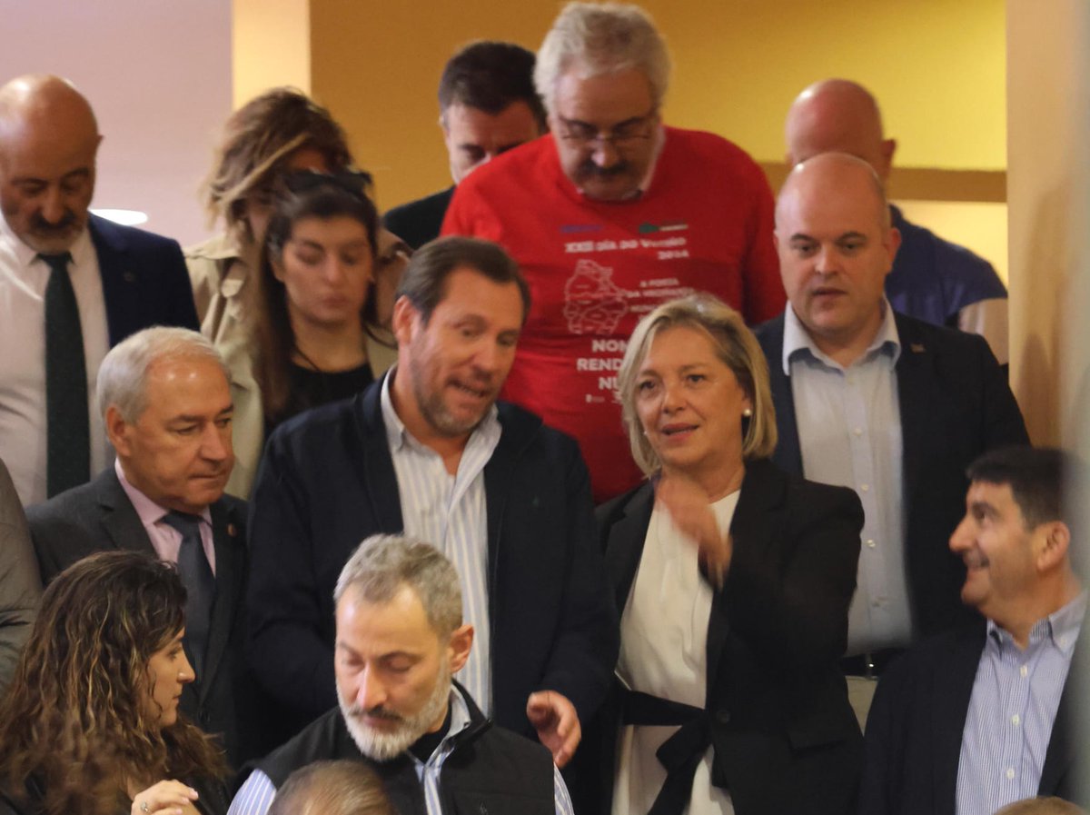 Recibín hoxe ó Ministro de Transportes  sen olvidar que este Goberno leva mais de 500 millóns de euros investidos en electrificar a liña Lugo-Monforte, para que a provincia poida conectarse coa alta velocidade, e é agora cando se está a construir a Estación Intermodal