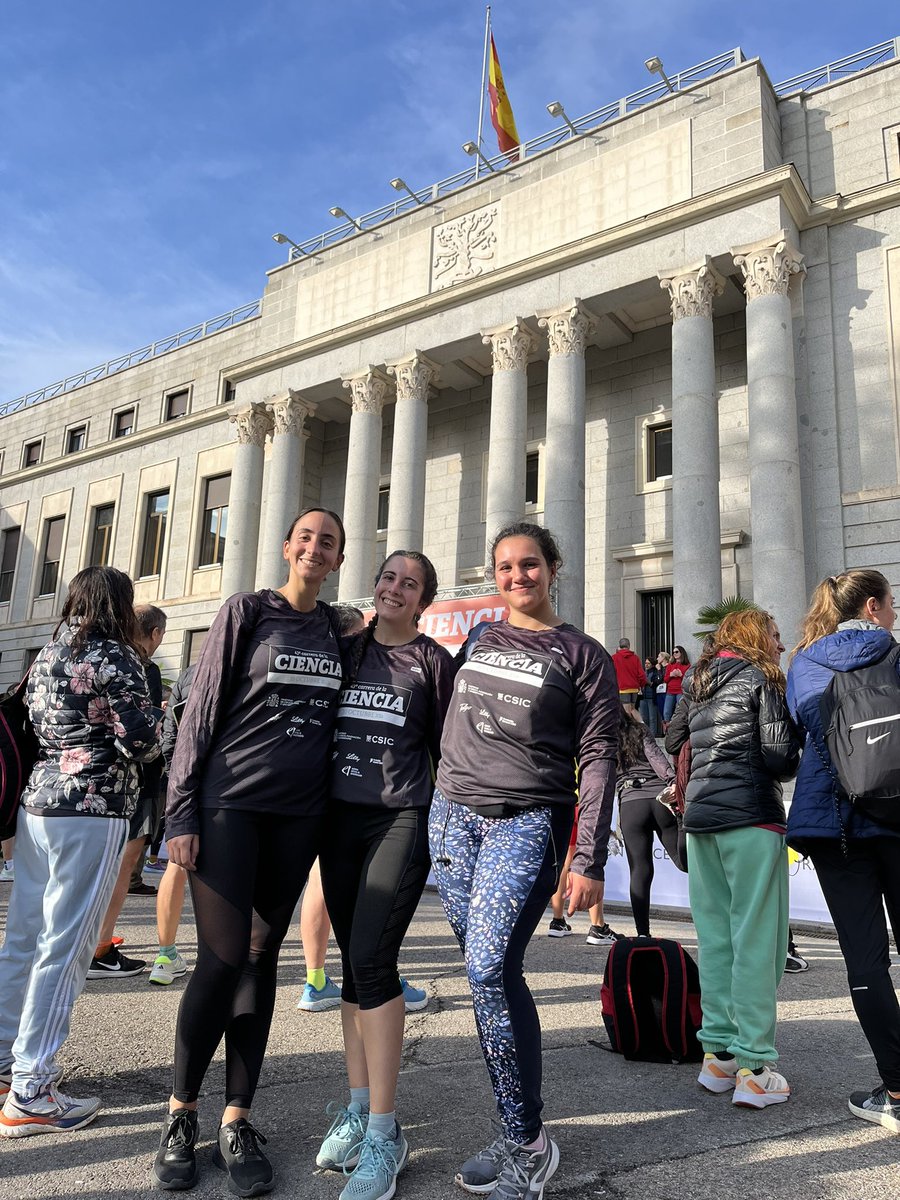 Parte de nuestro grupo ha participado en la #43CarreraDeLaCiencia . Hemos querido sumarnos a esta carrera popular de 10km para apoyar a la investigación en España #yocorroporlaciencia 🏃🏽‍♀️‍➡️🔬

¡Muchas gracias a todos los participantes y a los organizadores! 🏆