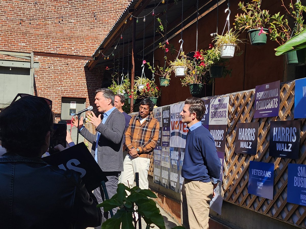 Just a normal canvass launch with <a href="/RiverwardsVotes/">Riverwards Votes!</a> this morning