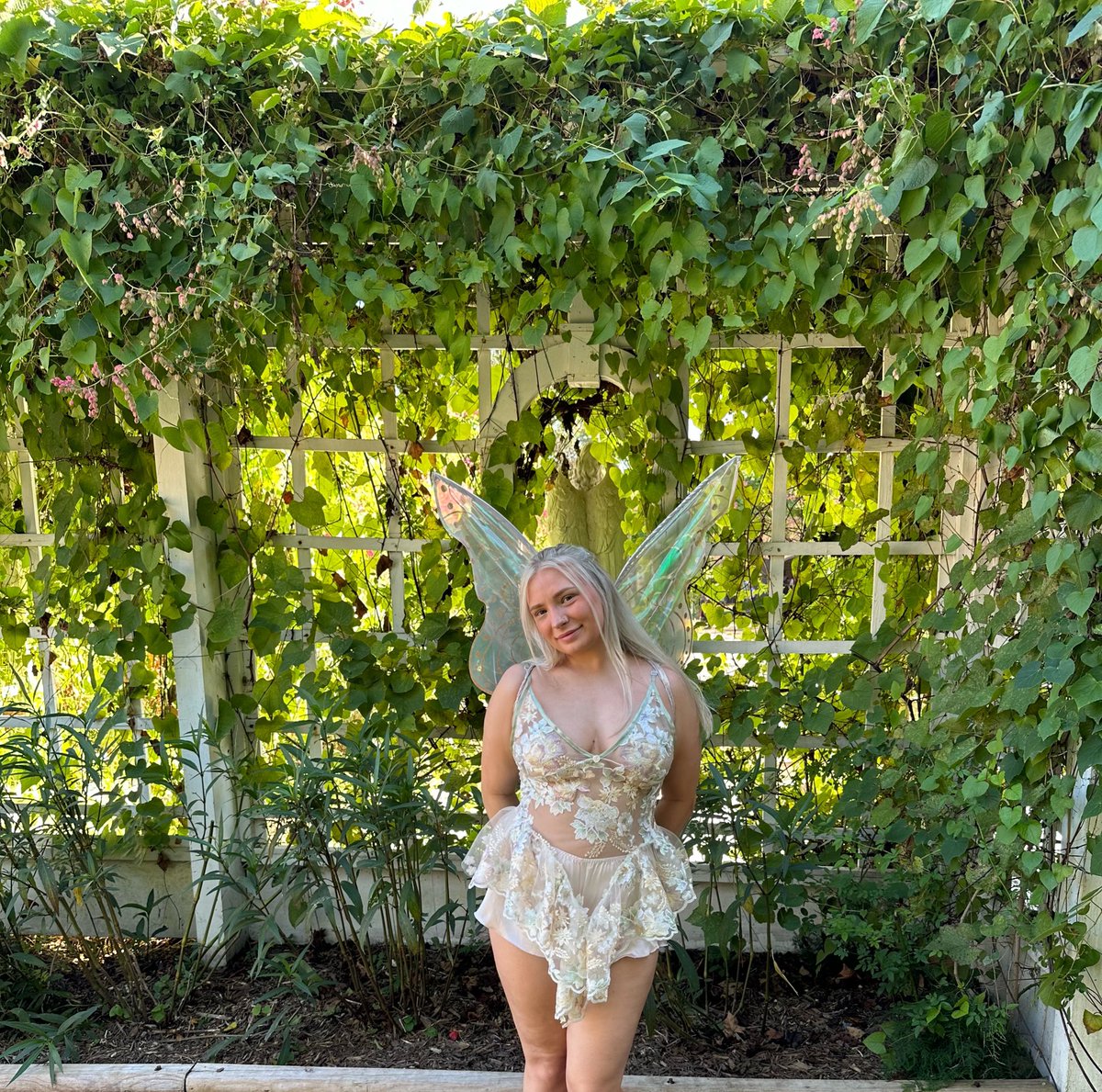 EdmLunaLovegood's tweet photo. Got to be a fairy this weekend ✨🧚 https://t.co/zK2sgZ7B5u
