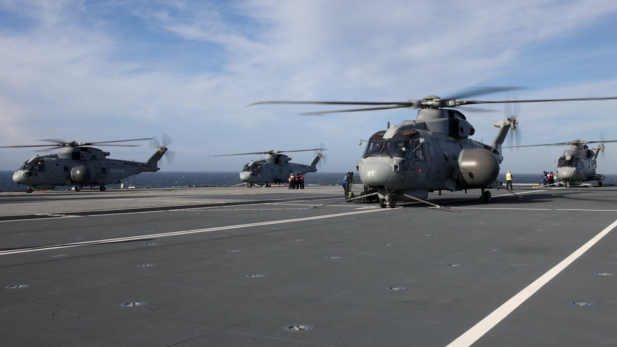 HMS Prince of Wales tweet media