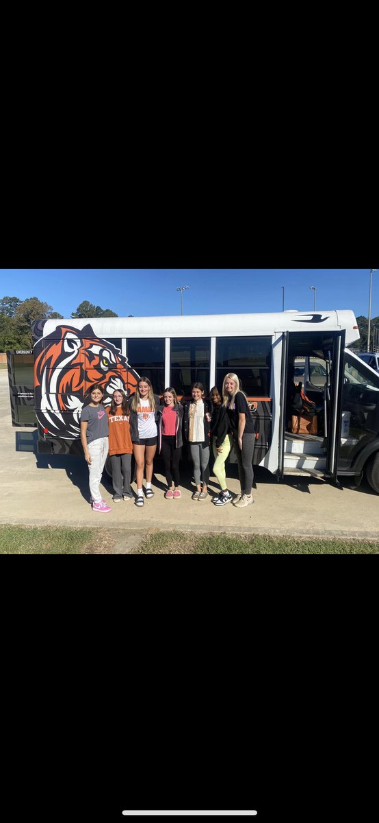 DannyBraggJr1's tweet photo. Good luck and safe travels to @WestSabineISD CC girls as they head to Huntsville for the Regional Meet tomorrow. https://t.co/oJaB7wBEXU