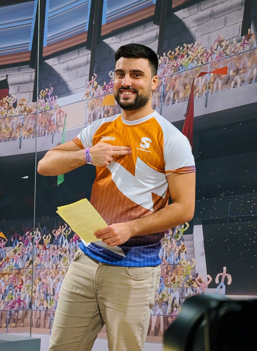 Top 4 at Lille regional 🐻

Huge thanks to <a href="/DubiousBulb1033/">Lorenzo</a> for building the team and helping me in prep and during the tournament.

We of <a href="/IlServerVGC/">Il Server</a> had FIVE players in top cut, I'm so proud of us.