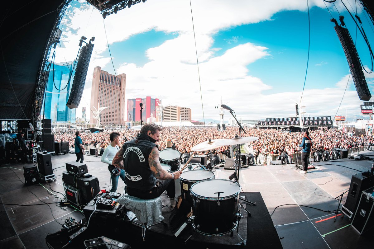 L.S. Dunes tweet media