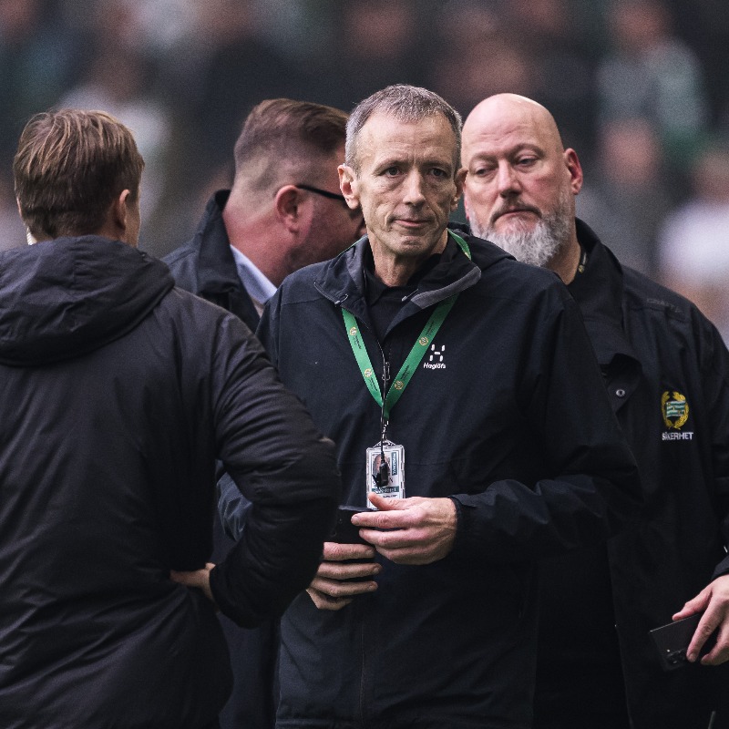 hammarbyfotboll's tweet photo. Hammarbys evenemangs- och säkerhetsansvarige Göran Rickmer om det avbrutna derbyt 👇

#Bajen