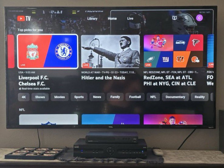 asap__pt's tweet image. Raiders are playing in the early window today??