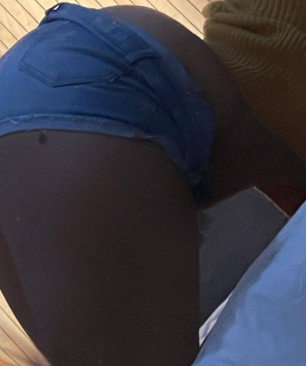 it wont fit but ill still take it from you😖

#nsfwtwt #nsfwtwtًً