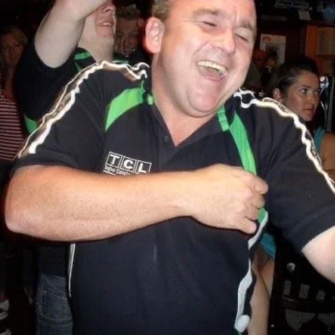 theshamrocks1's tweet photo. That was for you Gaffer. Your club just won the London Senior Championship 2024. Your legacy continues to blossom. You better be dancing up there! ☘️❤️ https://t.co/oTKjhBCOpW