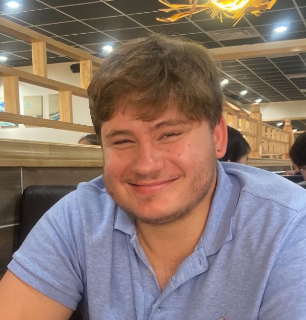 PascoSheriff's tweet photo. Pasco Sheriff’s deputies are currently searching for Devin Quinlan, a missing 21-year-old. Quinlan is 5’10”, around 230 lbs., with blue eyes and brown hair. Quinlan was last heard from on Oct. 19 around 10:30 a.m. Quinlan was last seen wearing black Under Armour sneakers and black cargo pants. Quinlan may be driving a white 2012 Hyundai Sonata, bearing FL tag 18AASC. If you have any information on Quinlan's whereabouts, please call the Pasco Sheriff’s Non-Emergency Line at 727-847-8102, option 7, or report tips online at https://t.co/1Cgj9MbukR.