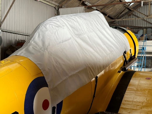 NewarkAirMus's tweet image. Nice to see that the #Harvard has secured a custom cockpit cover for when it's moved outside!
#NAMdeveloping 
#FE930