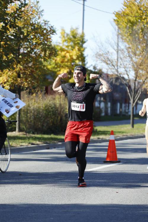 Music I can take SOME credit for…. but not this. 🤣Another full marathon in the books! Proud of you, Tyler! 🏃‍♂️❤️🏃‍♂️#TorontoWaterfrontMarathon
