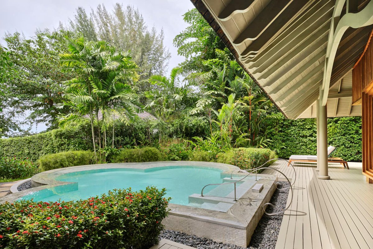 HGaksch's tweet photo. Nestled by the seafront, our luxurious beach villa boasts an expansive sundeck and alluring personal pool. Each villa is a masterpiece of unique design and vibrant color, creating an elegant and uplifting atmosphere.
https://t.co/R4gfN9zNpT
#PhulayBay #PhulayBayReserve  #Krabi https://t.co/ChYD8D6CDA