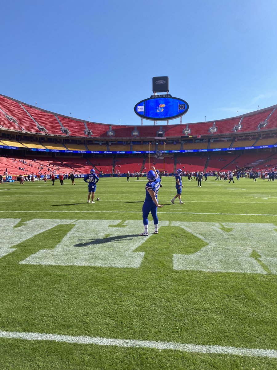 Had a great day at <a href="/KU_Football/">Kansas Football</a> Thank you <a href="/CoachSvarczkopf/">Greg Svarczkopf</a> for the invite!