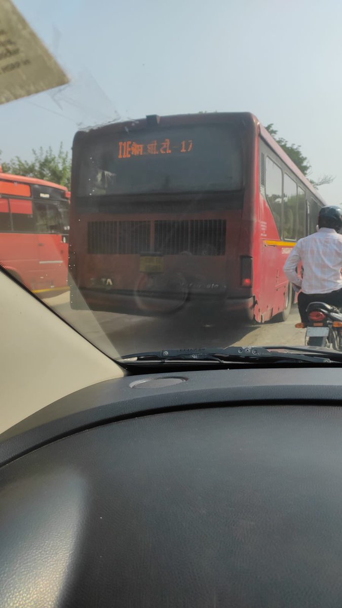 divjot834's tweet photo. @SwachhChd kindly see preventing pollution to environment should not be responsibility of only public; CTU buses and CTU authorities should also be responsible, particular bus polluting by emitting blackish smoke difficult to drive behind on 7th oct 9 30am near verka plant https://t.co/ERWrDhcqrF