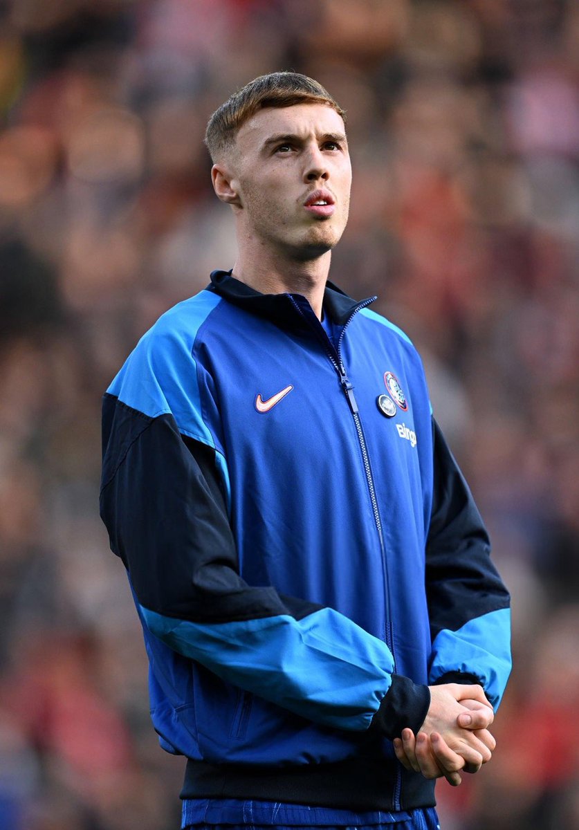 Palmerista10's tweet image. Tuvieron que esperarse 31 goles, 19 asistencias, 3 hat tricks, 2 pókers, 2 premios al jugador mes, 2 premios al gol del mes, premio el mejor jugador inglés, premio al mejor joven y nominación al balón de oro en un lapso de 1 año y 2 meses para poder ver su PRIMER mal partido