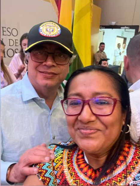 Yourmung's tweet photo. @petrogustavo Emprendimientos indígenas caucanos como @EckweNatural producen gotas #sublingüales, #pomadas, #oleatos de #coca empleando sus principios naturales como medicina.
https://t.co/krJbJYmXe6 también estará en la #COP16 Esperamos q el presidente haya disfrutado los productos. https://t.co/nl3JmrPReE