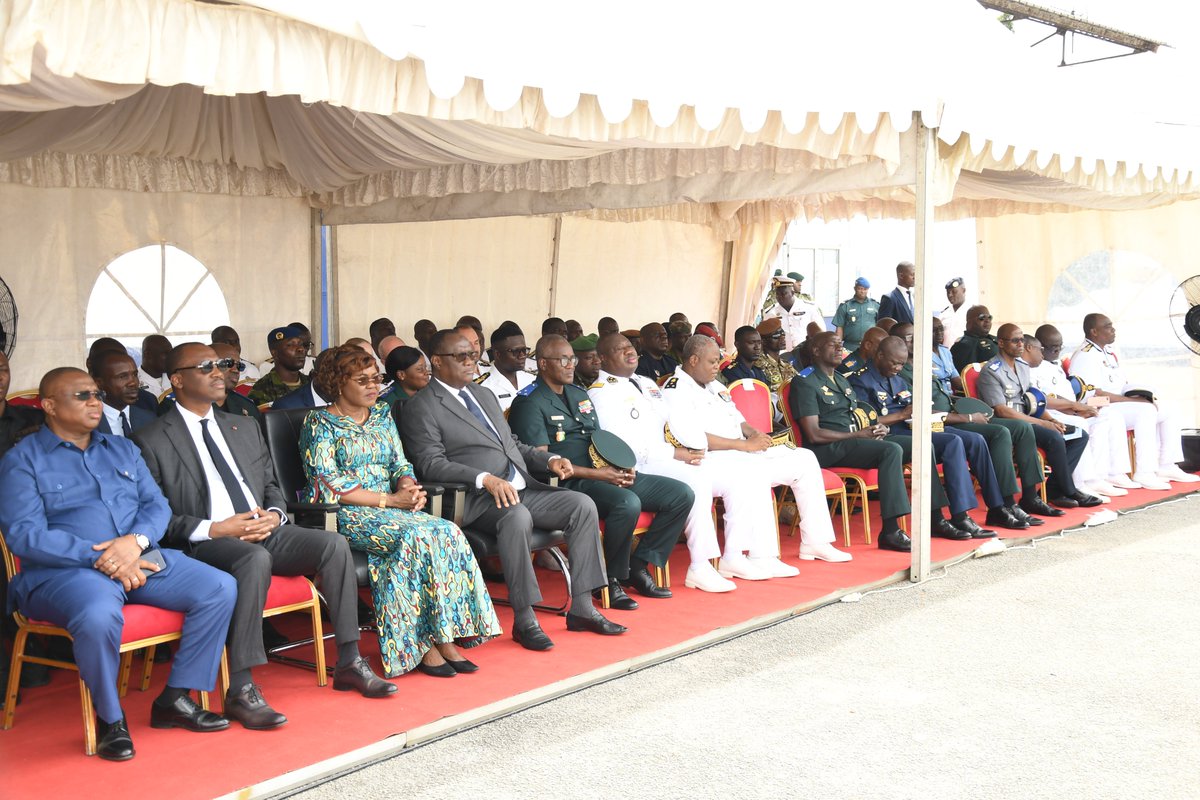 TBirahimaO's tweet image. C'est avec un grand plaisir que j'ai présidé, ce vendredi 18 octobre 2024, la cérémonie de parrainage et de baptême du patrouilleur de haute mer VAILLANCE.

Je tiens à exprimer mes remerciements particuliers à Madame Kaba Nialé, Ministre de l'Économie, du Plan et du…