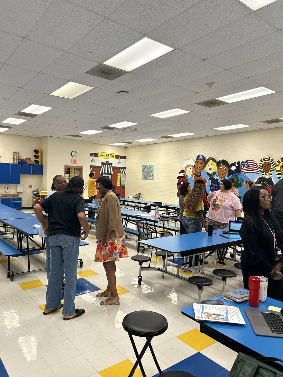 Gscott_GES's tweet photo. Shoutout to our amazing Geiger Educators for diving into professional development on our district's ELA framework! 📚✨ Your dedication to enhancing literacy for all students is inspiring. Let’s keep pushing the boundaries of learning! 💡👩‍🏫 🐯 https://t.co/Es7A7yrN2z