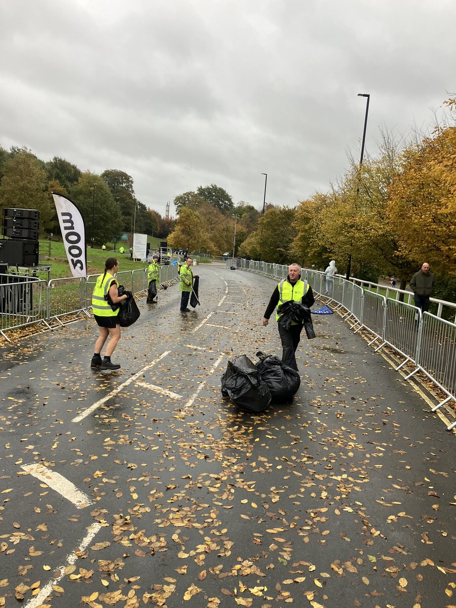 congratulations to all <a href="/RunYorkshire/">The Yorkshire Marathon</a> <a href="/runforall/">Jane Tomlinson’s Run For All</a> organisers, volunteers &amp; runners (&amp;their supporters) <a href="/BBCYork/">BBC York</a> <a href="/BenYorkMix/">Ben Fry</a> &amp; <a href="/UniOfYork/">University of York</a> teams for making today another inspirational day <a href="/UniOfYork/">University of York</a> &amp;in the city <a href="/yorksport1/">York Sport</a> <a href="/Mike_Tomlinson/">Mike Tomlinson</a> The emotions at the end are just raw 👏👏👏