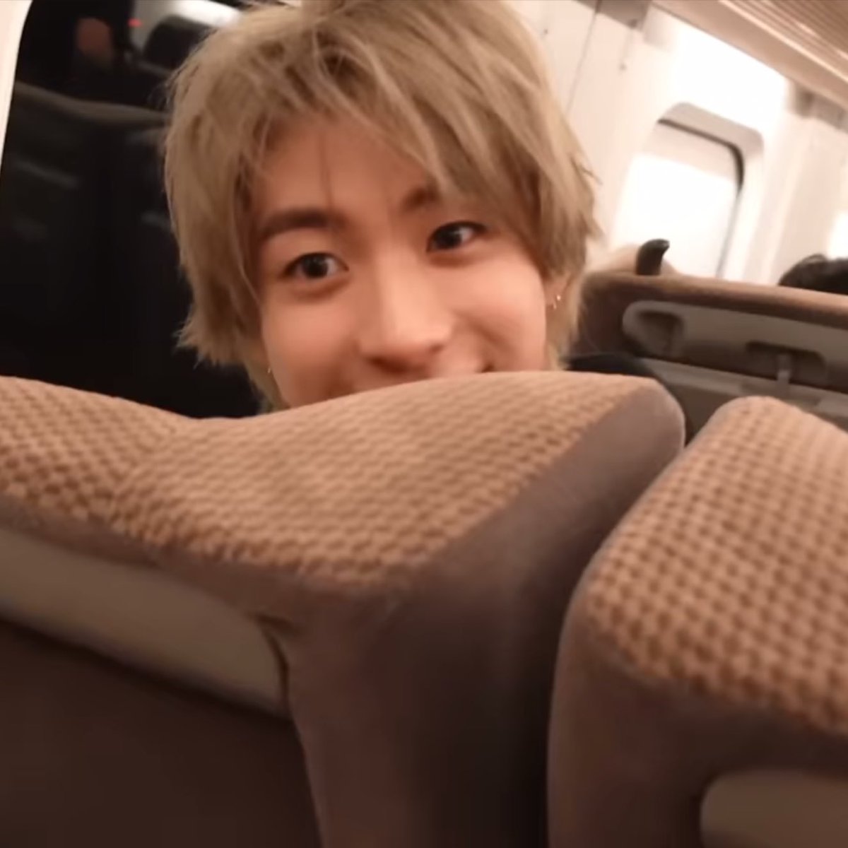 ดูน้าหินทำหน้าใส่หนูแอน ไม่ตีกันซักวันจะตายไหม ตาย