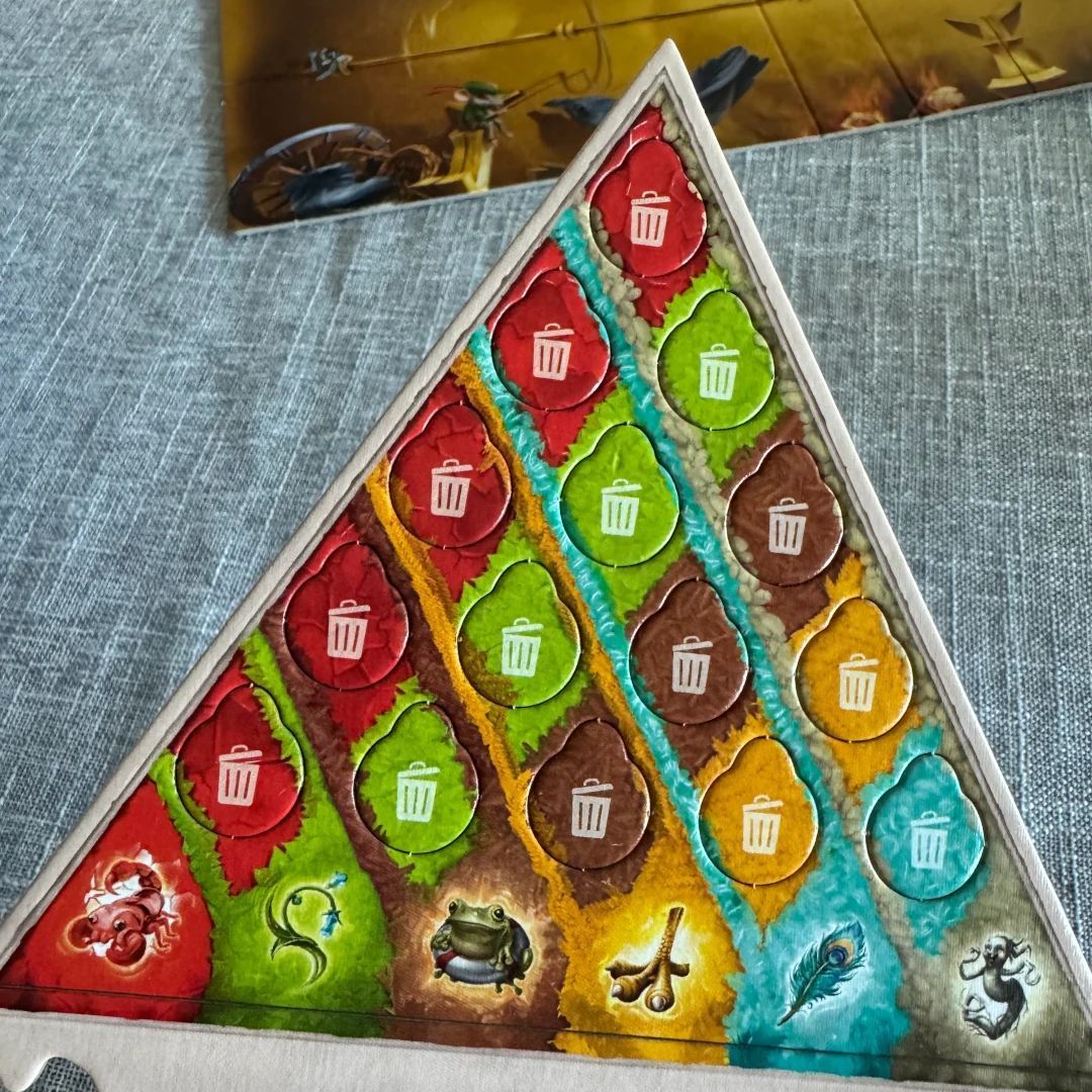 Replayable tweet media