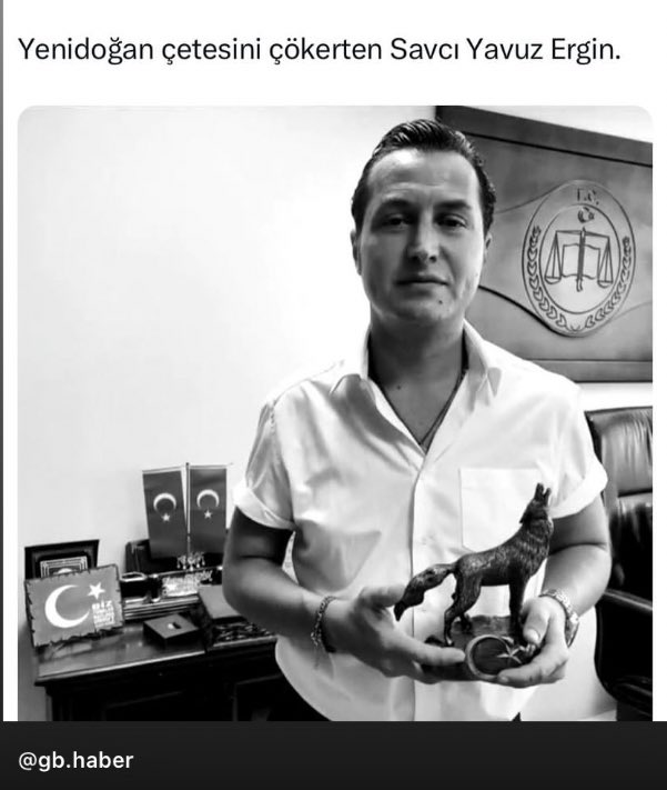 Makamında el pençe durmak değildir, görevinin gereğini yapmaktır.Darısı diğerlerinin başına,inşallah cesurluk, görev aidiyeti bulaşıcı olur, kutluyoruz👏📌Elindeki kurt siyasi partiye ait değildir, Türklüğün simgesi olan Kurt ve bağımsızlığımızın ay yıldızı
#savcılarhastanelere