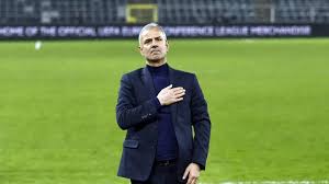 gidin elini ayağını öpün biz bu işi beceremedik diyin direksiyonu ustaya teslim edin amk