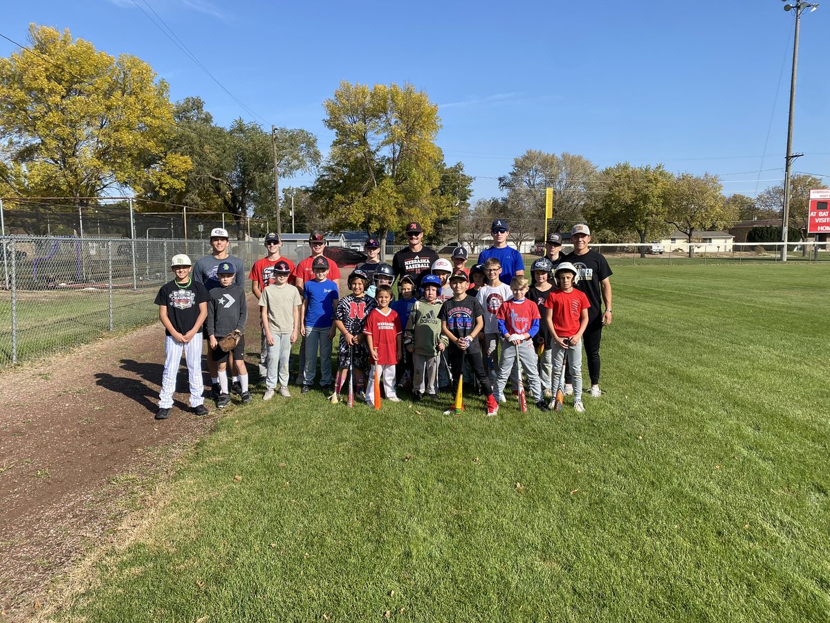 Thank you former Islander and former Husker <a href="/crevans22/">Cole Evans</a> to putting on a great baseball skills camp with <a href="/Kirbyjoewells/">Kirby Wells</a> 

Glad to see you back on the Island!!!