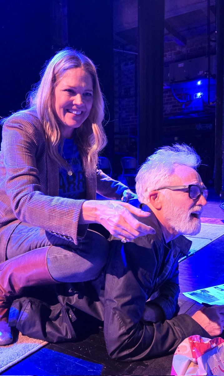 shka_marie's tweet photo. theeeee very best photo I've ever taken? 🤣

me: what the hell - 
@marycmccormack: *delighted* https://t.co/L9AteQt1NR
