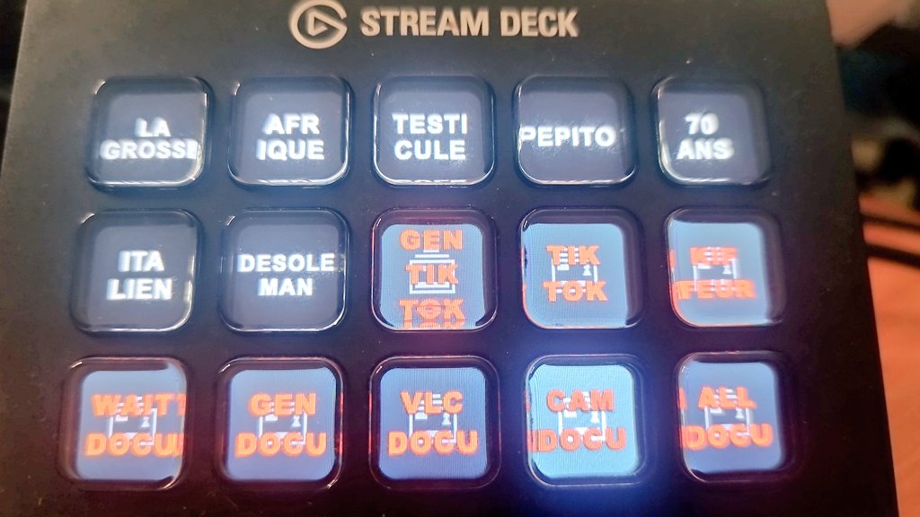 Voila, vous savez ce qu'il se trouve sur notre stream deck de Docurama 😅