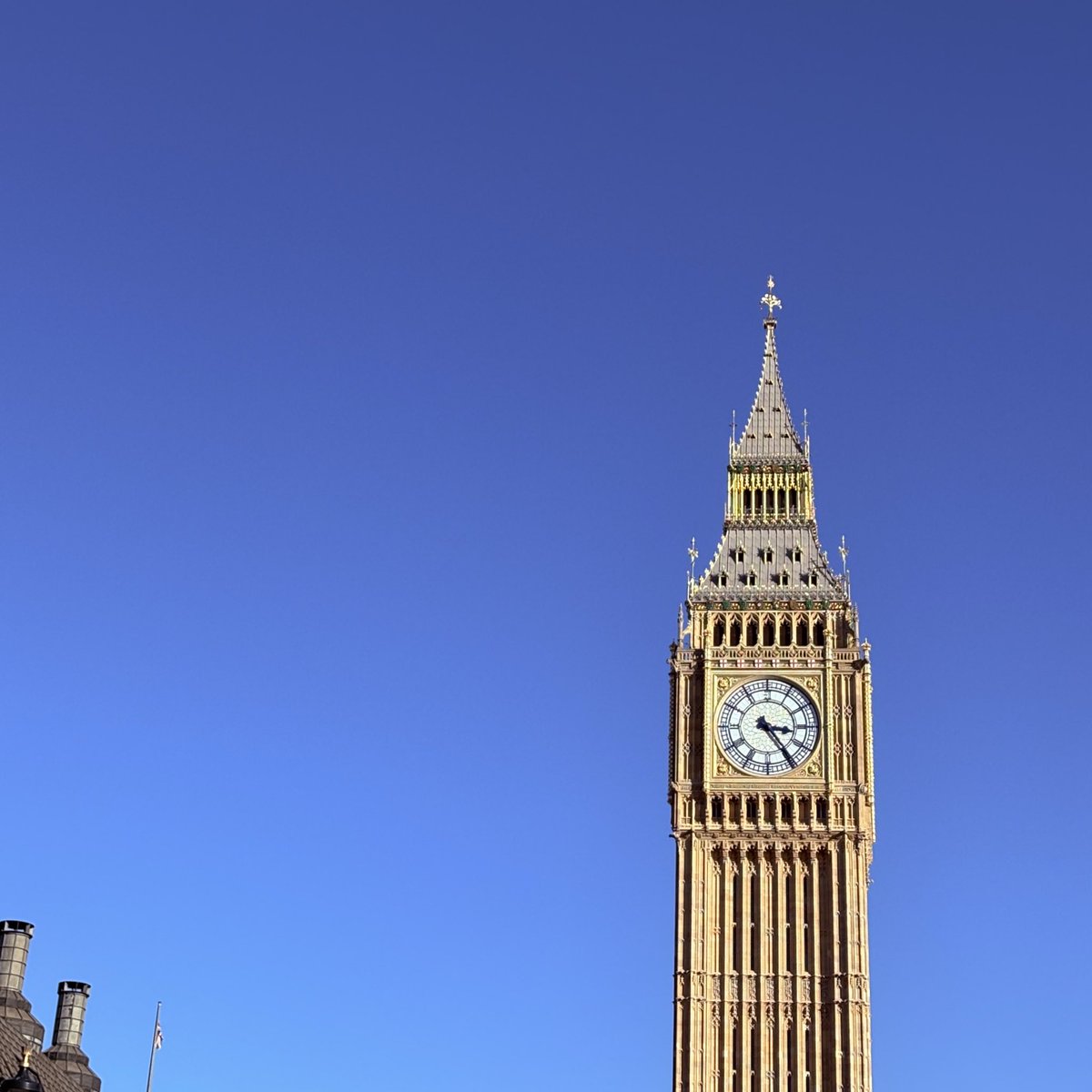 alexteillet's tweet image. London for the next few days 📍

#webflowconf tomorrow