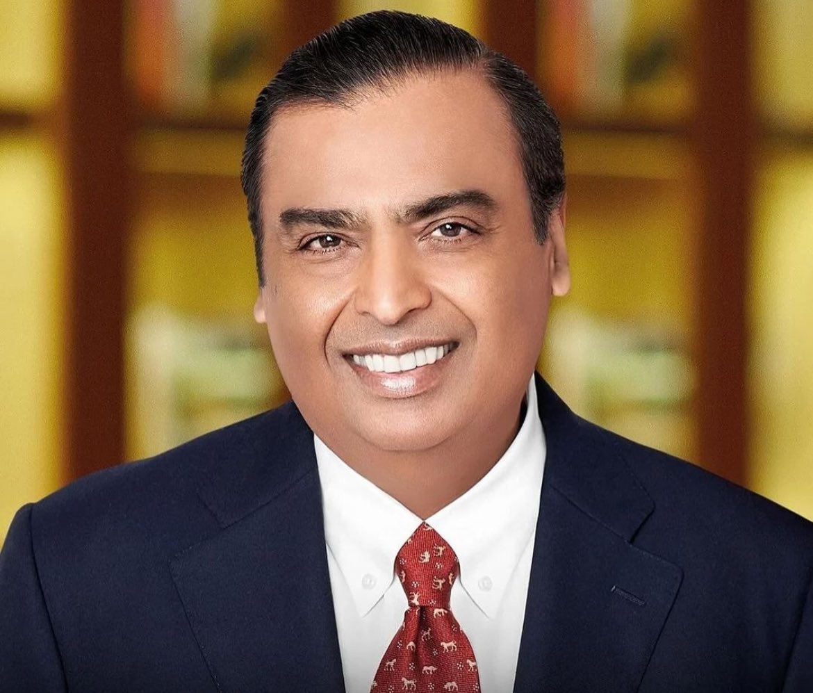 UniverseServant's tweet photo. 🚨#MukeshAmbani (Indian Billionaire Businessman) Visits #Kedarnath #Badrinath Temples; Donates Rs 5 Crore https://t.co/FFc3Q1iM5l