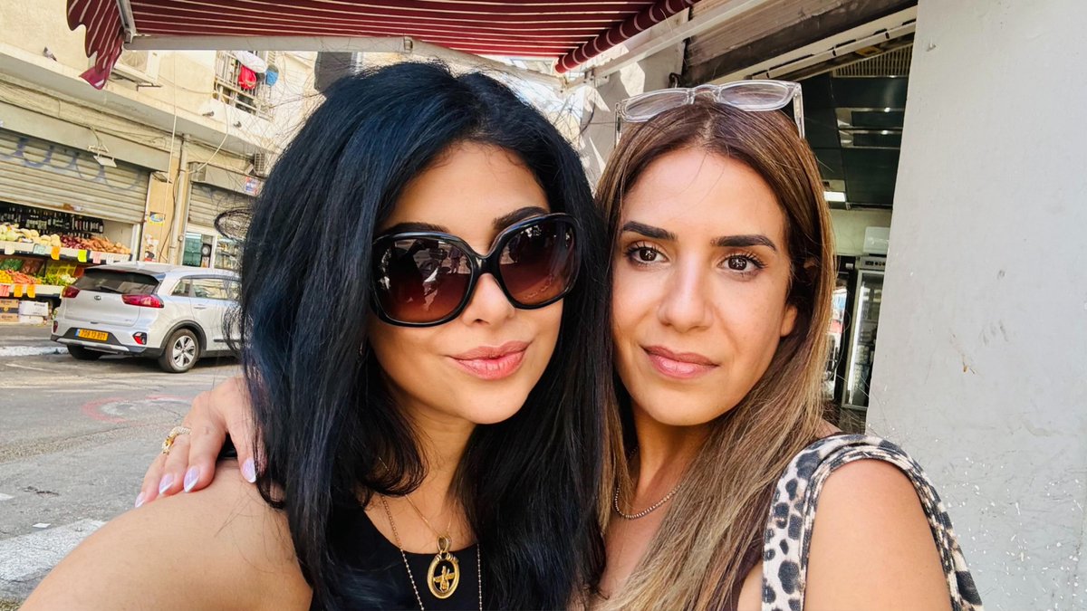 Goldie Ghamari | گلسا قمری 🇮🇷 tweet media