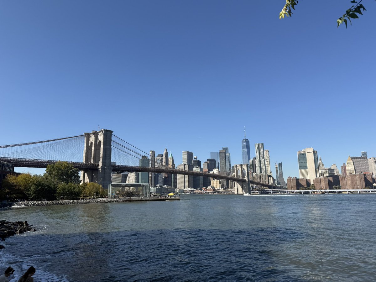bridge_raters's tweet photo. A great view and a great bridge!! Thanks @bbpnyc https://t.co/XnYYYVRpXi