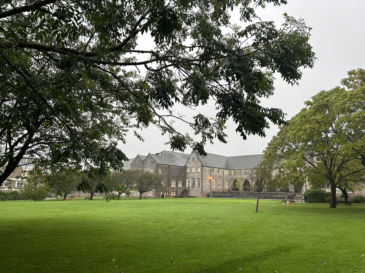 The final campus week of year two completed… where is the time going?!
Feeling motivated and positive for the next couple of months ahead. And very grateful to spend quality time with others in the cohort! 🙏🩻🍂
<a href="/DiagnosticU/">UoE_Dia_Radiography_Apprenticeship</a> <a href="/UoE_MI/">UoE Medical Imaging</a>