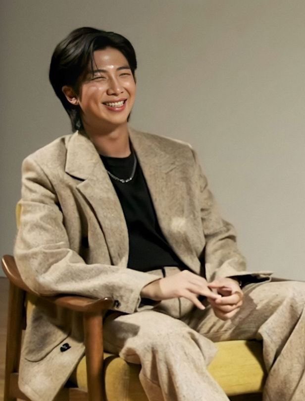 ANITOIA's tweet photo. I vote for #RM #2024MAMAVOTE https://t.co/yz1QSASg6y
