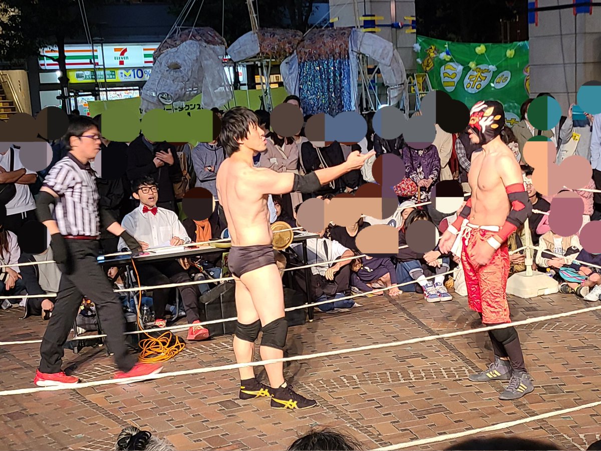 shi_na_708's tweet photo. 最高にかっこ良くて最高に面白いプロレスw

#ASIAGOLDPROWRESTLING
#ココナッツ山本そっくりさん
#サクノキそっくりさん
#三茶de大道芸 https://t.co/yfZEFfiy33