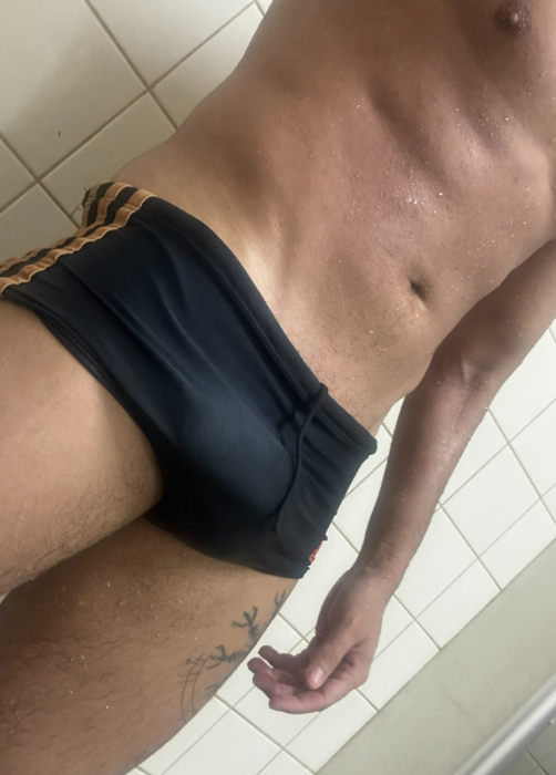 MrJakeGrindr's tweet photo. Quem curte, reage!
#hardcock #horny #Exhibitionism #exibicionista #pintoawards #pintoaward #brotheragem #broderagem #nude #pauzudo #dotado #gozada #putaria #safados https://t.co/yyxhWJJ2tU